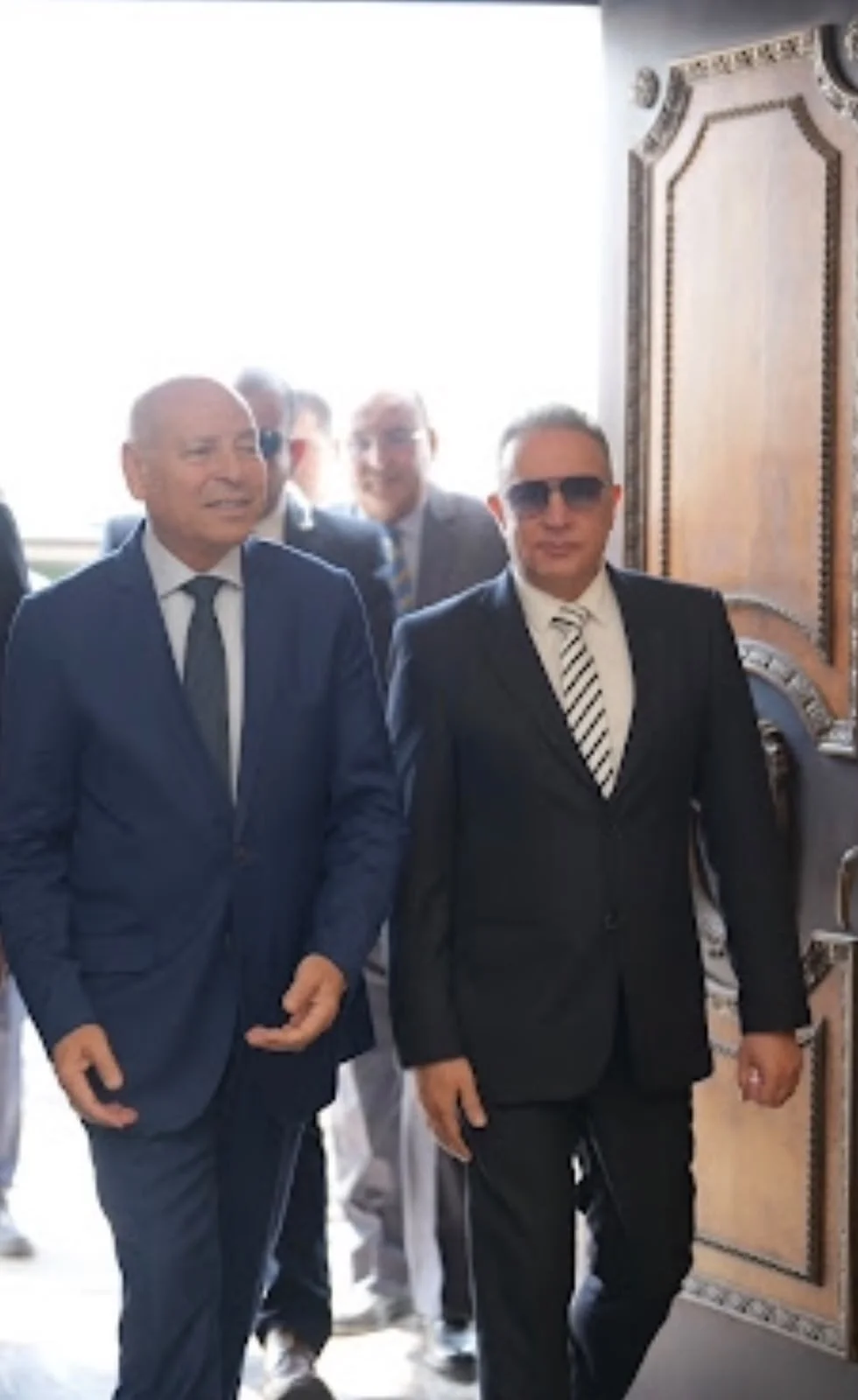 Governor touring UEC Medical Simulation Center and smart laboratories